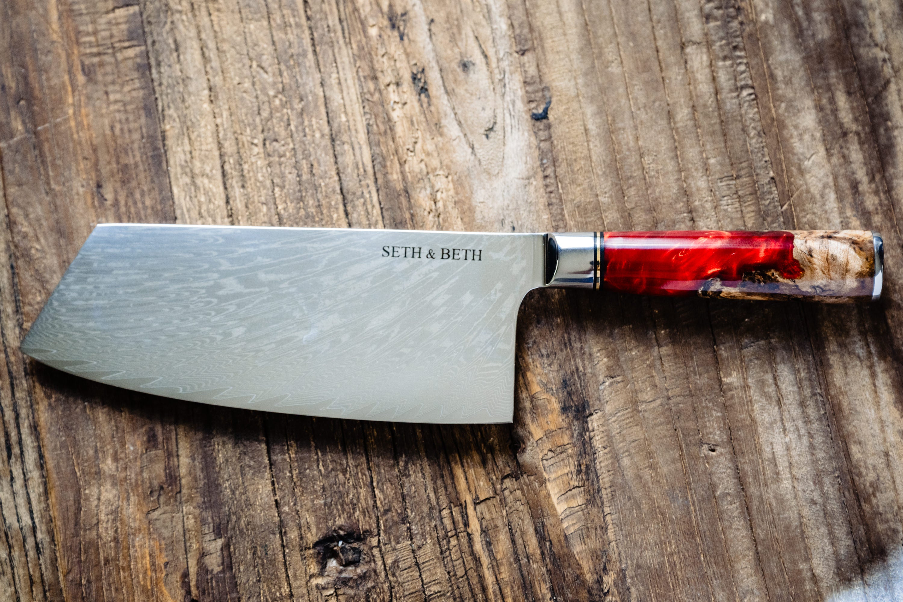 Personalized engraved Damascus knife set with red burl handle — Tidal Series